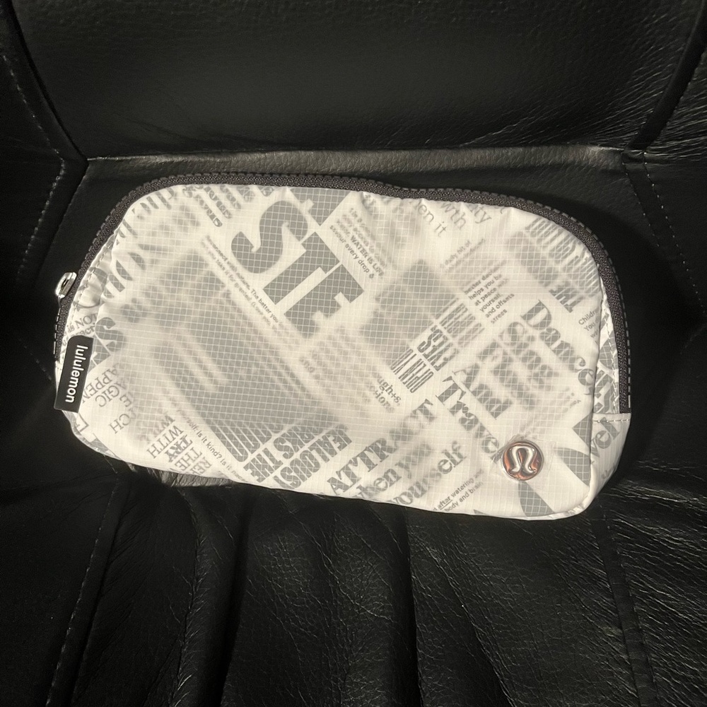 LULULEMON everywhere belt bag